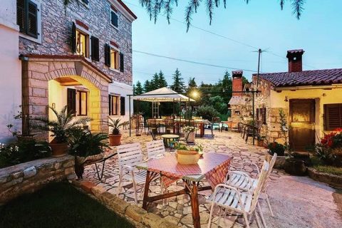 Susnjic Apartmens Porec - evening dining